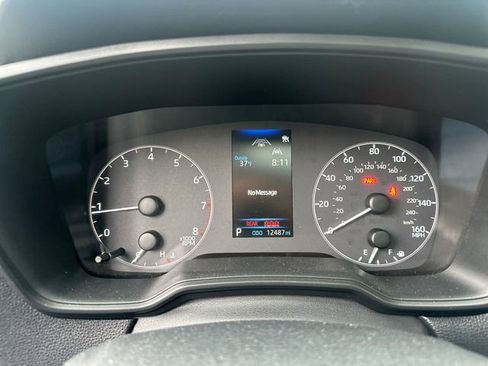 Certified 2023 Toyota Corolla Cross LE w/ Moonroof Package image 29