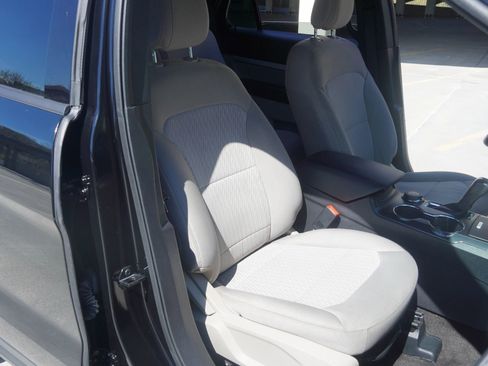 Used 2018 Ford Explorer 4WD image 34