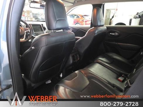 Used 2014 Jeep Cherokee Trailhawk w/ Cold Weather Group image 11