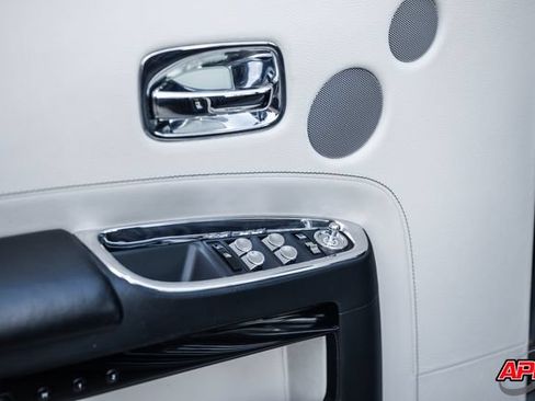 Used 2014 Rolls-Royce Ghost RWD image 61