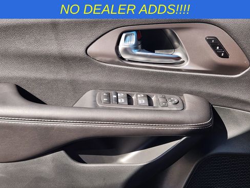 New 2026 Chrysler Pacifica Select image 21