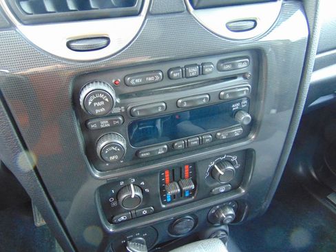 Used 2007 GMC Envoy SLE image 19