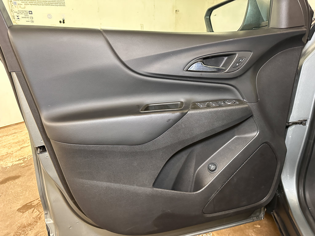Used 2024 Chevrolet Equinox LT AWD/4WD image 23