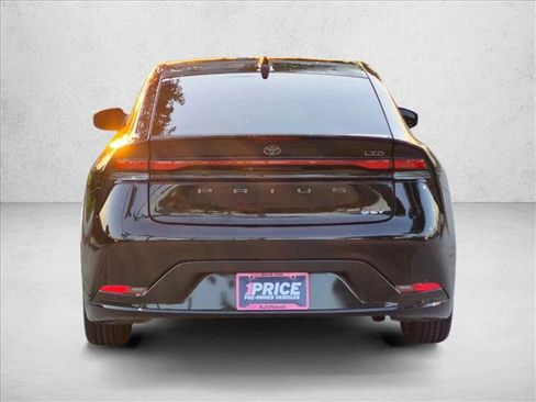 Used 2023 Toyota Prius Limited FWD image 6