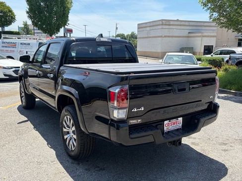 Used 2022 Toyota Tacoma Limited AWD/4WD image 5