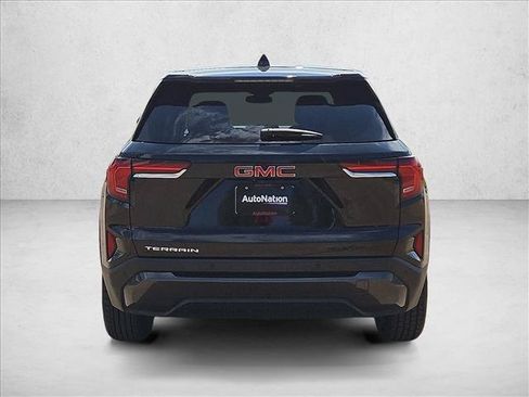 Certified 2025 GMC Terrain Elevation FWD image 7