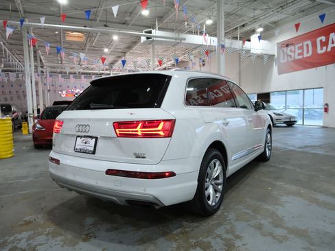Used 2017 Audi Q7 3.0T Premium Plus image 12