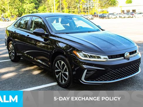 Used 2025 Volkswagen Jetta S FWD image 3