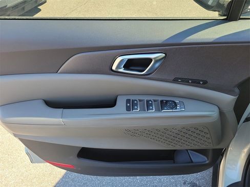 New 2026 Kia Carnival EX image 20