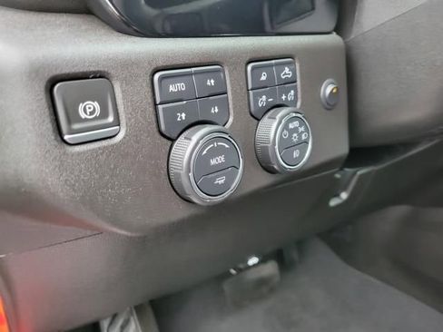 Used 2024 Chevrolet Silverado 2500 LTZ w/ LTZ Plus Package image 29