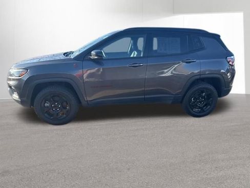 Used 2023 Jeep Compass Trailhawk image 2