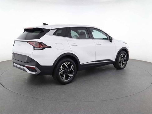 Used 2023 Kia Sportage LX AWD/4WD image 8
