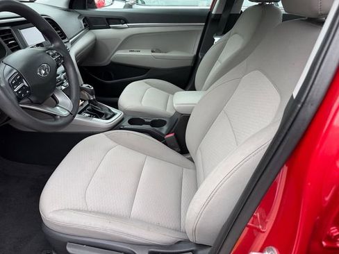 Used 2020 Hyundai Elantra SE FWD image 4