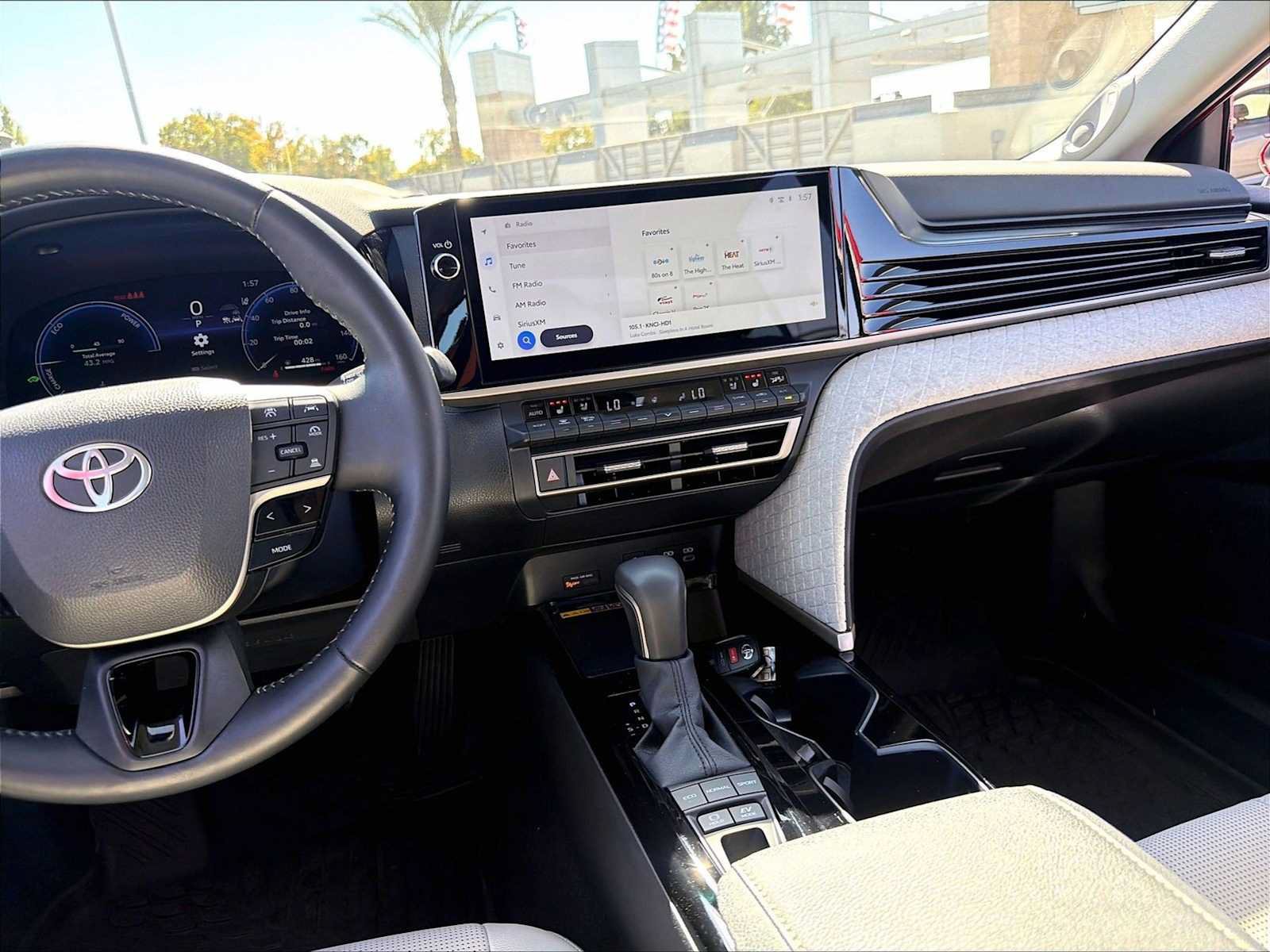 Used 2025 Toyota Camry XLE w/ Premium Package FWD image 9