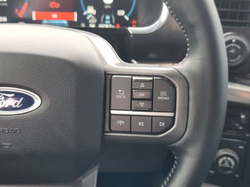 Used 2023 Ford F150 Lariat w/ Equipment Group 502A High AWD/4WD image 28