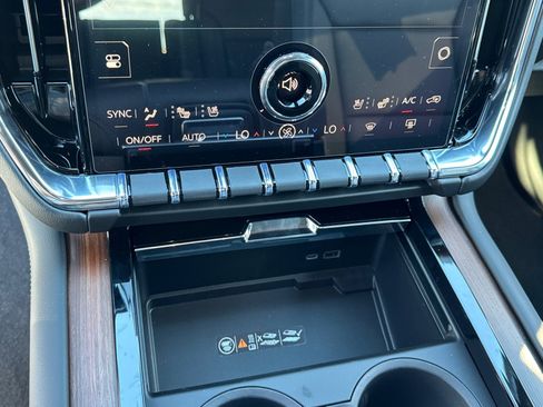 New 2026 GMC Yukon XL Denali image 34