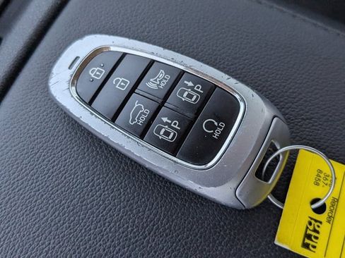 Used 2024 Hyundai Tucson Limited image 28