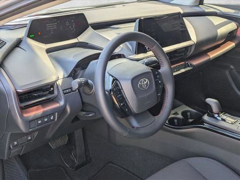 Used 2026 Toyota Prius Plug-In Hybrid image 10