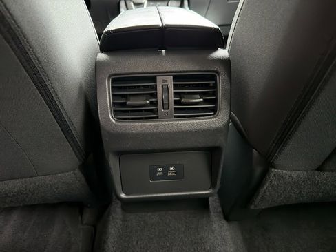 Used 2023 Nissan Rogue SV image 29