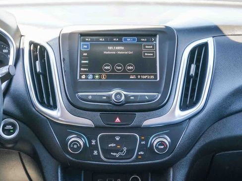 Used 2020 Chevrolet Equinox LT FWD image 12