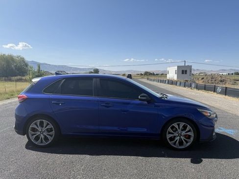 Used 2019 Hyundai Elantra GT N Line image 5