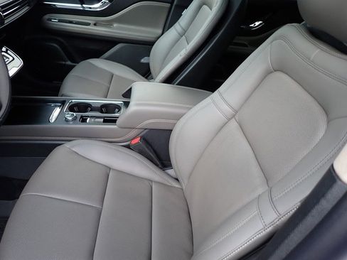 New 2025 Lincoln Corsair Reserve w/ Jet Appearance Package image 36