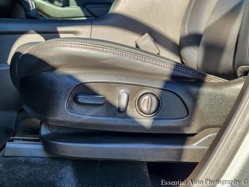 Used 2023 Chevrolet Traverse RS w/ LPO, Floor Liner Package image 15