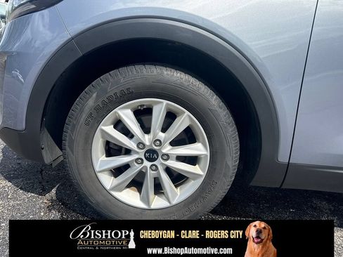 Used 2020 Kia Sorento LX FWD image 16