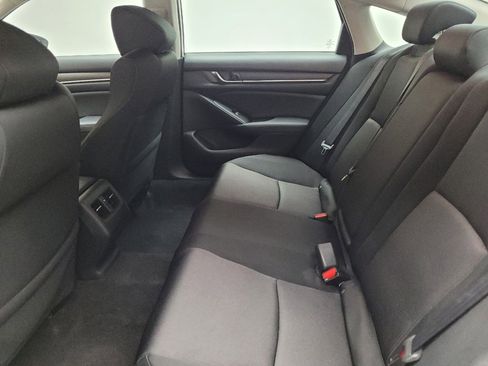 Used 2018 Honda Accord EX image 18