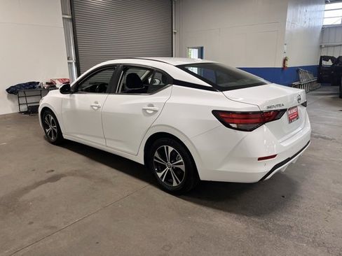 Used 2022 Nissan Sentra SV image 5