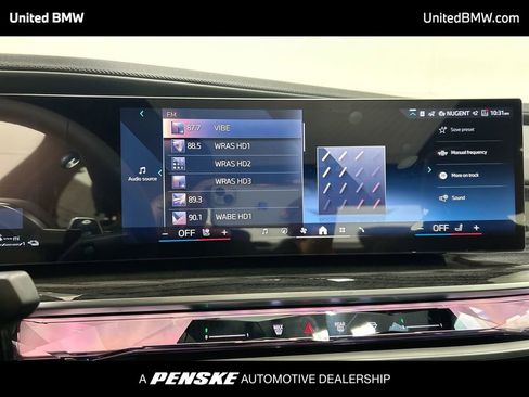 New 2026 BMW 750e xDrive w/ Premium Package image 16