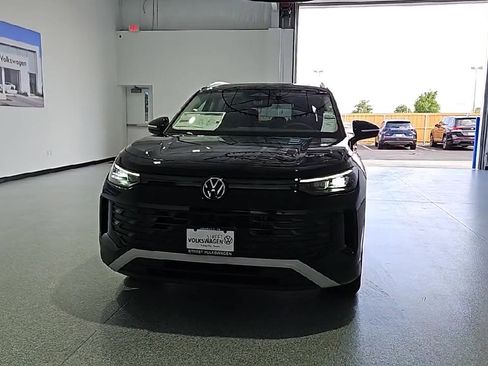 New 2026 Volkswagen Tiguan SE FWD image 4