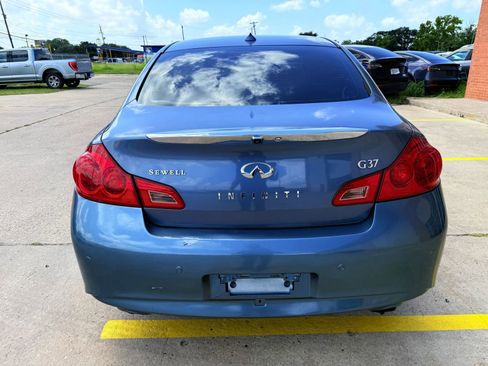 Used 2010 INFINITI G37 Journey w/ Premium Pkg image 7