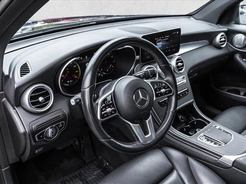 Used 2020 Mercedes-Benz GLC 300 4MATIC image 10