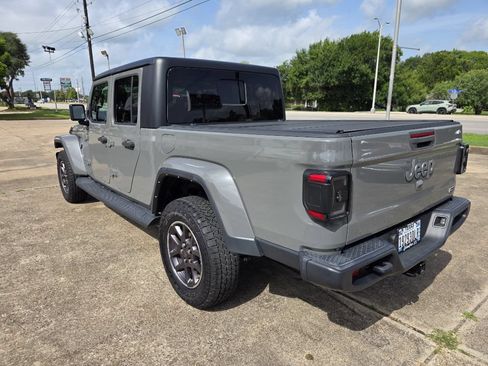 Used 2022 Jeep Gladiator Overland w/ Popular Equipment Package AWD/4WD image 8