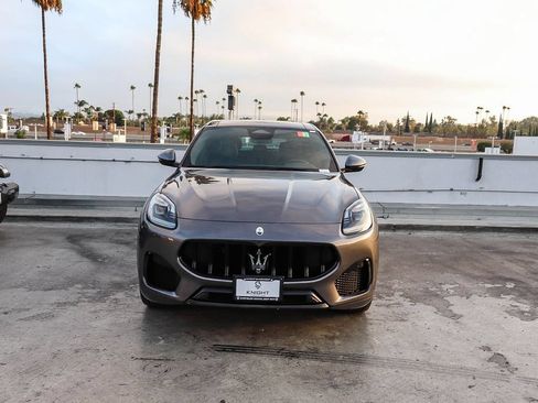 Used 2023 Maserati Grecale Modena AWD/4WD image 3