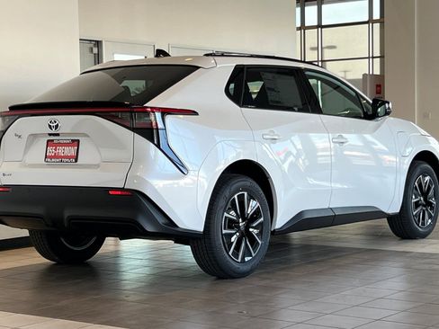 Used 2026 Toyota bZ image 5