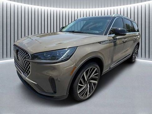 New 2025 Lincoln Aviator Reserve w/ Equipment Group 201A image 7