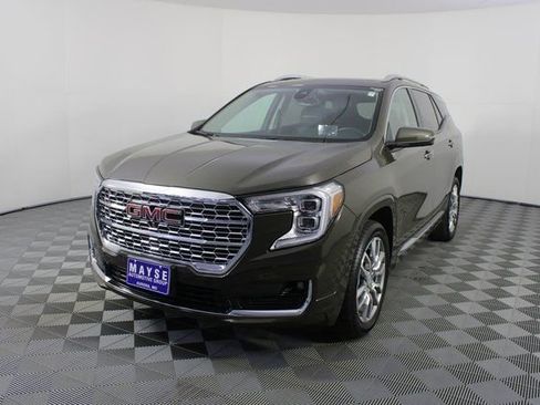 Used 2023 GMC Terrain Denali w/ Denali Premium Package image 27