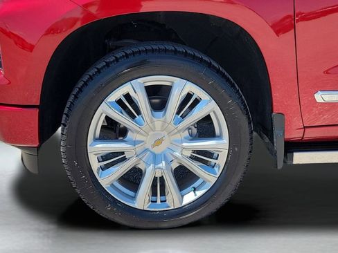 Certified 2024 Chevrolet Silverado 1500 High Country w/ Technology Package AWD/4WD image 10