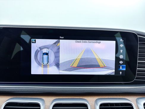 Used 2022 Mercedes-Benz GLE 350 4MATIC w/ 3rd Row Seat Package image 7