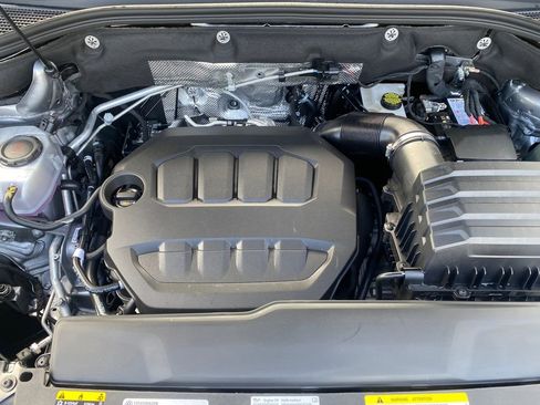 New 2026 Volkswagen Atlas Cross Sport SE FWD image 10