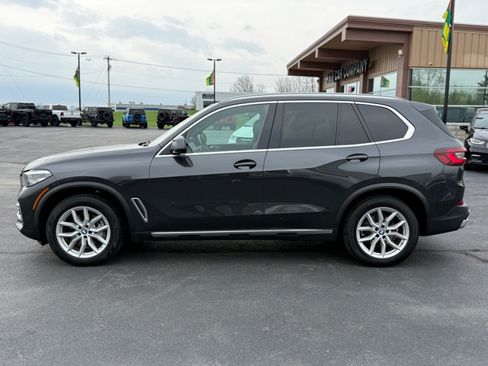 Used 2022 BMW X5 xDrive40i w/ Parking Assistance Package AWD/4WD image 5