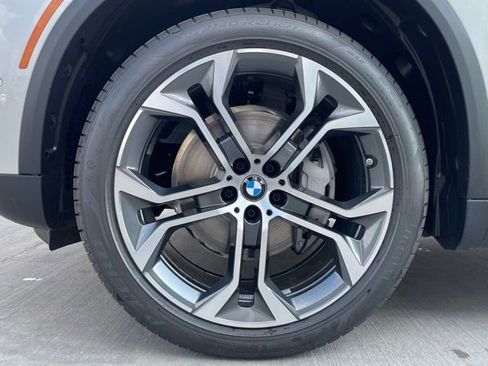New 2026 BMW X5 xDrive40i w/ Premium Package AWD/4WD image 19