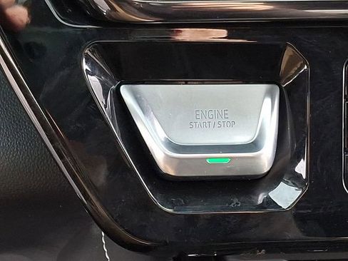 Used 2022 GMC Sierra 1500 AT4X image 28