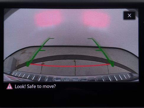 Used 2023 Volkswagen Taos SE w/ Panoramic Sunroof Package AWD/4WD image 15