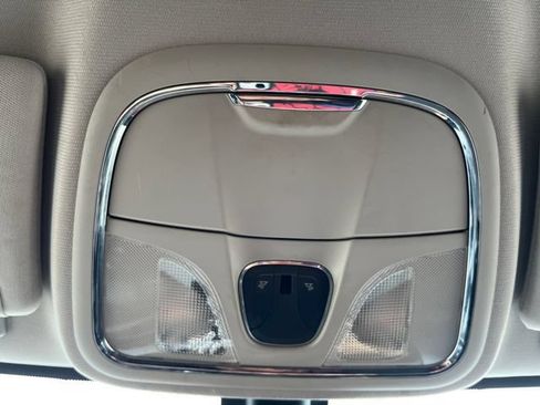 Used 2016 Jeep Cherokee Latitude FWD image 7