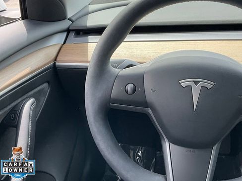 Used 2023 Tesla Model 3 Standard Range RWD image 39