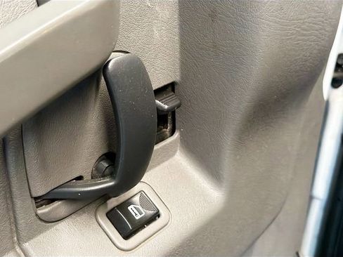 Used 2019 Chevrolet Express 2500 w/ Driver Convenience Package image 16