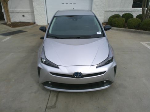 Used 2022 Toyota Prius image 3